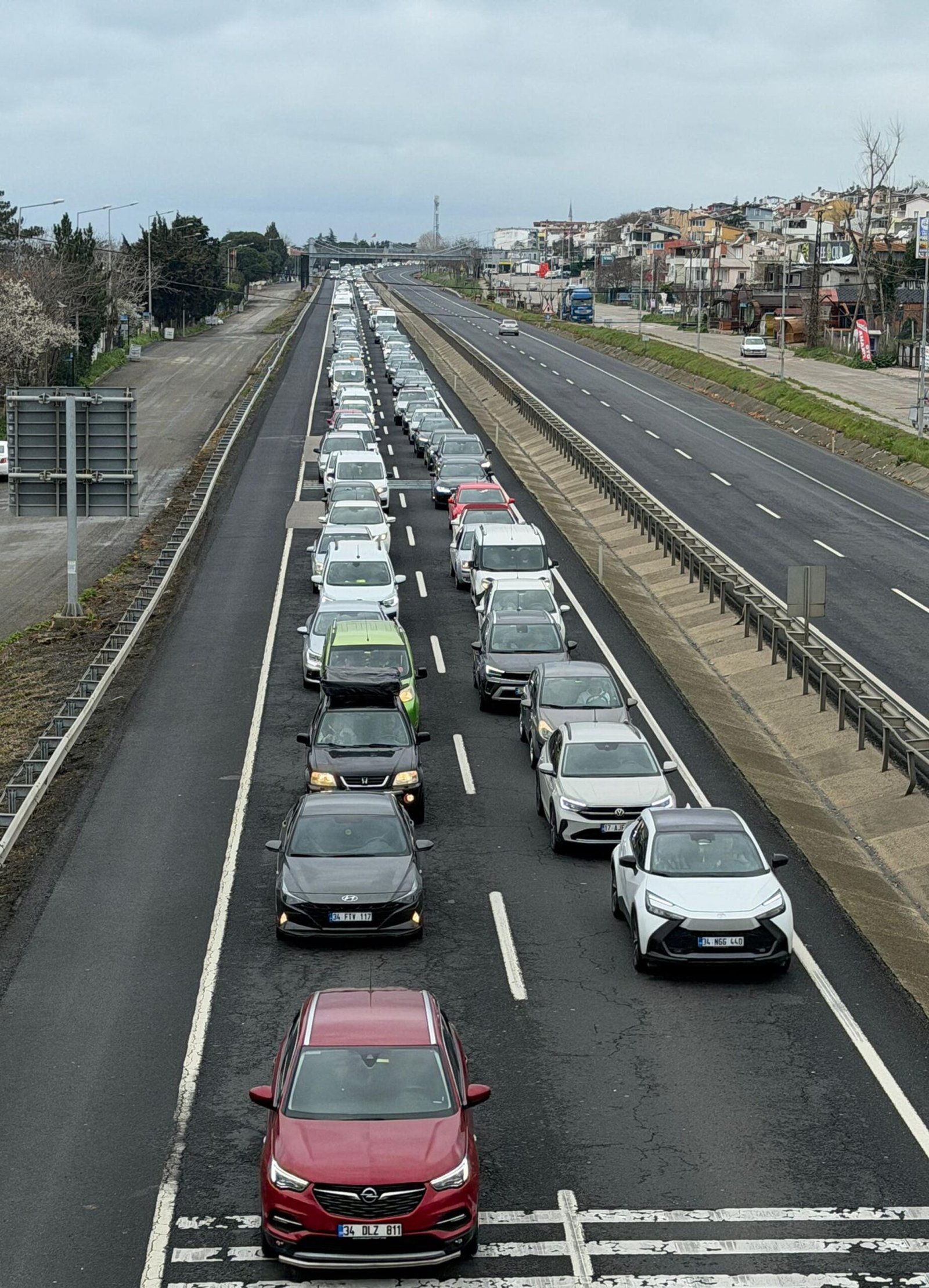 Mehmet YİRUN-Şafak TAŞOYAR/TEKİRDAĞ, (DHA)- RAMAZAN Bayramı tatilinin son gününde Tekirdağ-İstanbul