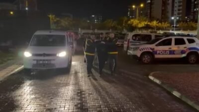 SALDIRGANLAR YAKALANDI Adana'nın Seyhan ilçesi Yeşilevler Mahallesi Mehmet Akif Ersoy