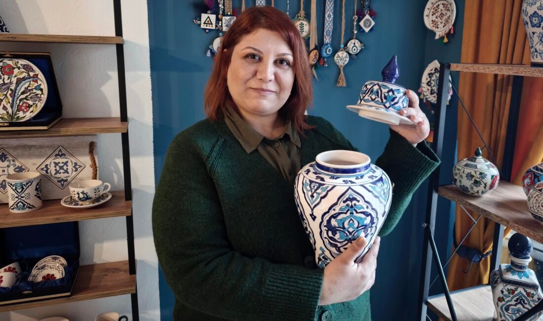 Soner AYDIN/MERSİN, (DHA)- MERSİN'de Merve Kara (40), 25 yıl önce