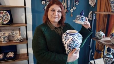 Soner AYDIN/MERSİN, (DHA)- MERSİN'de Merve Kara (40), 25 yıl önce