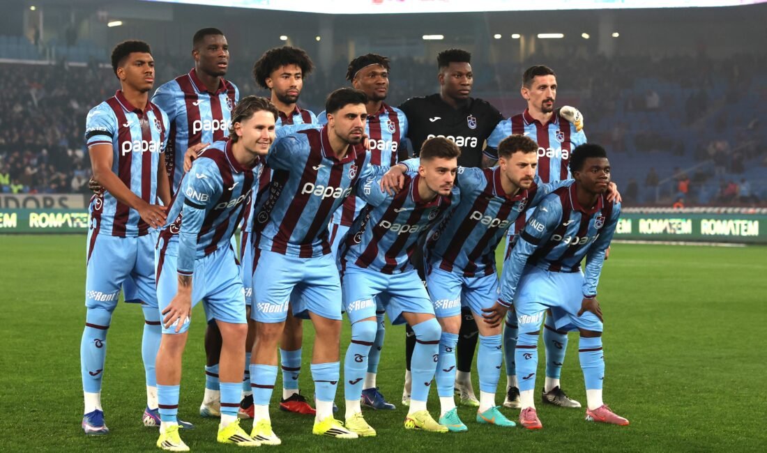 Trabzonspor kritik haftayı kayıpsız geçti, zirve takibini bırakmadı Nurgül GÜNAYDIN/TRABZON, (DHA) - TRABZONSPOR, Süper Lig’in 26’ncı haftasında sahasında