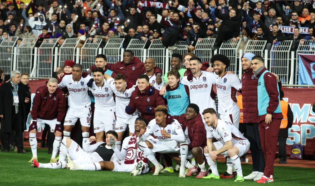 Trabzonspor zirve yürüyüşünü sürdürdü Nurgül GÜNAYDIN/ TRABZON, (DHA)- TRABZONSPOR, Süper Lig’in 27’nci haftasında deplasmanda