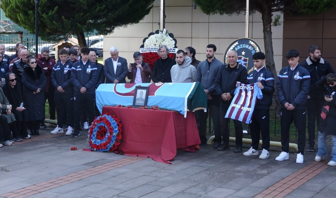 Trabzonspor’da Orhan Kaynak için anma merasimi Nurgül GÜNAYDIN-Selçuk BAŞAR/ TRABZON, (DHA)- TRABZONSPOR'da geçirdiği kalp krizi nedeniyle