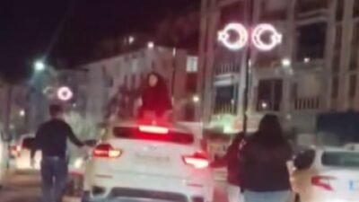 Uğur YİĞİT/SİVAS, (DHA)- SİVAS'ta trafikte çıkan kavgada bir kadın, otomobilin