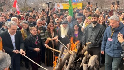 Serhat Ozan YILDIRIM/TUNCELİ, (DHA)- TUNCELİ’de Emek ve Demokrasi Platformu tarafından