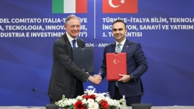 ANKARA, (DHA)- SANAYİ ve Teknoloji Bakanı Mehmet Fatih Kacır, Türkiye-İtalya