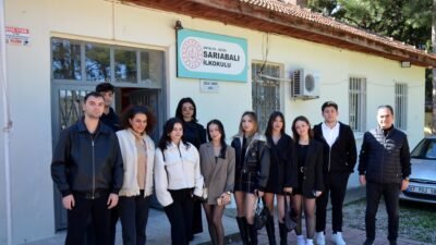 Selma KUNAR/ANTALYA, (DHA)- AKDENİZ Üniversitesi’nin 14 öğrencisi, hocalarının rehberliğinde bir