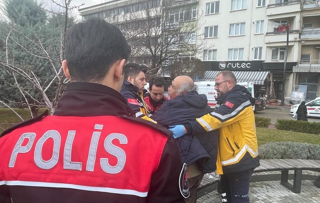Üniversite öğrencisinin darbettiği kişi, 9 gün sonra yaşam savaşını yitirdi Mutlu YUCA/BOLU, (DHA)- BOLU’da parkta üniversite öğrencisi K.K.’nin (20) darbettiği