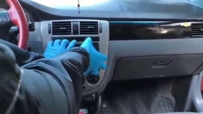 Emre ÖNCEL/SAMSUN, (DHA)- SAMSUN'un İlkadım ilçesinde durdurulan otomobilde teybin arka