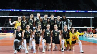 VakıfBank - Galatasaray Daikin: 3-0 İSTANBUL, (DHA)- SALON: Ankara HAKEMLER: