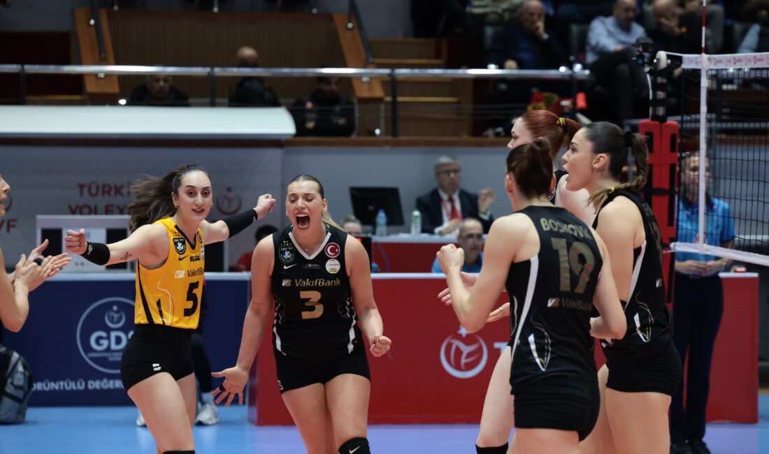VakıfBank, seyircisi önünde Final-Four bileti arıyor İSTANBUL, (DHA)- VAKIFBANK, 4’ü namağlup olmak üzere 6 şampiyonluğa ulaştığı