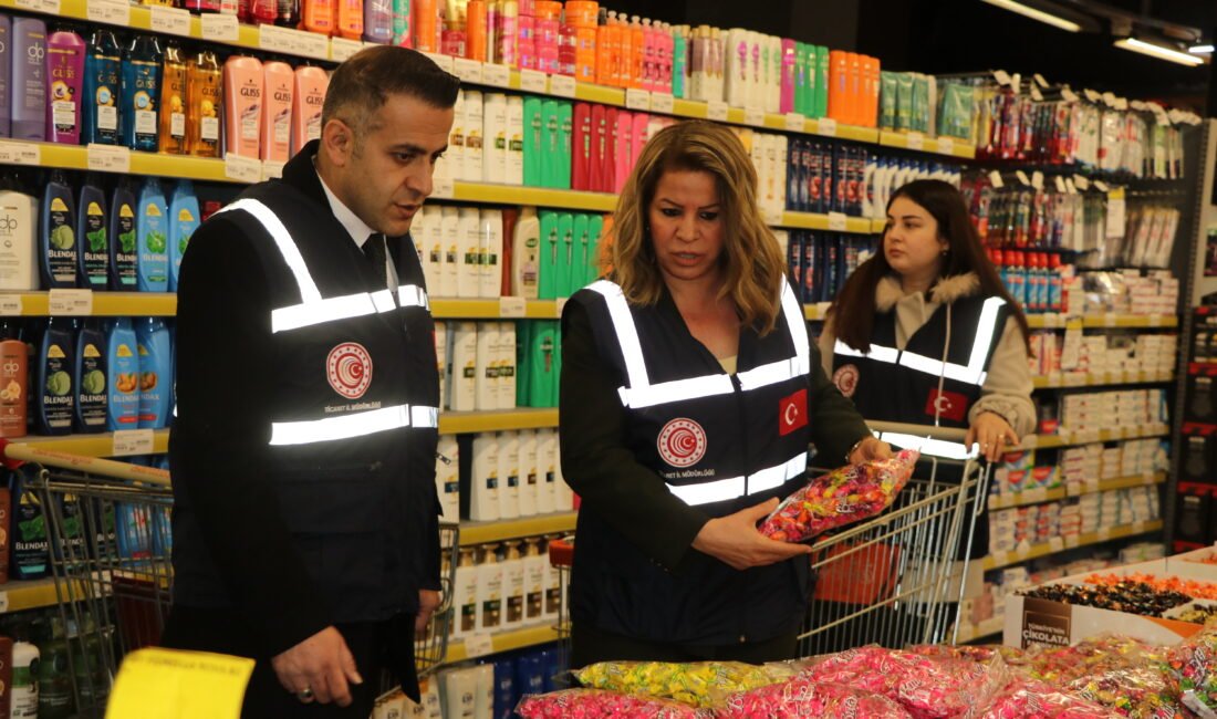 Behçet DALMAZ-Orhan AŞAN/VAN, (DHA)- VAN’da Ticaret İl Müdürlüğü ekipleri, Ramazan