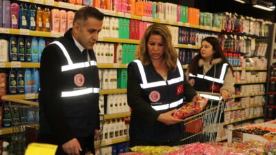 Behçet DALMAZ-Orhan AŞAN/VAN, (DHA)- VAN’da Ticaret İl Müdürlüğü ekipleri, Ramazan