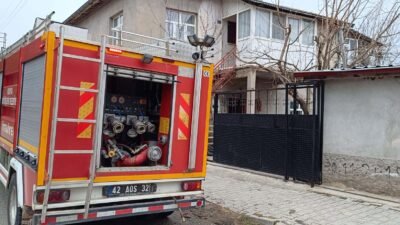 Muhammed SIDAL/ KONYA, (DHA)- KONYA'nın Beyşehir ilçesinde bacadan kaynaklı çıkan