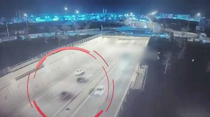 KONYA, (DHA)- KONYA'da otomobilleriyle yarış yapan M.A.A. ve E.B.'ye toplam