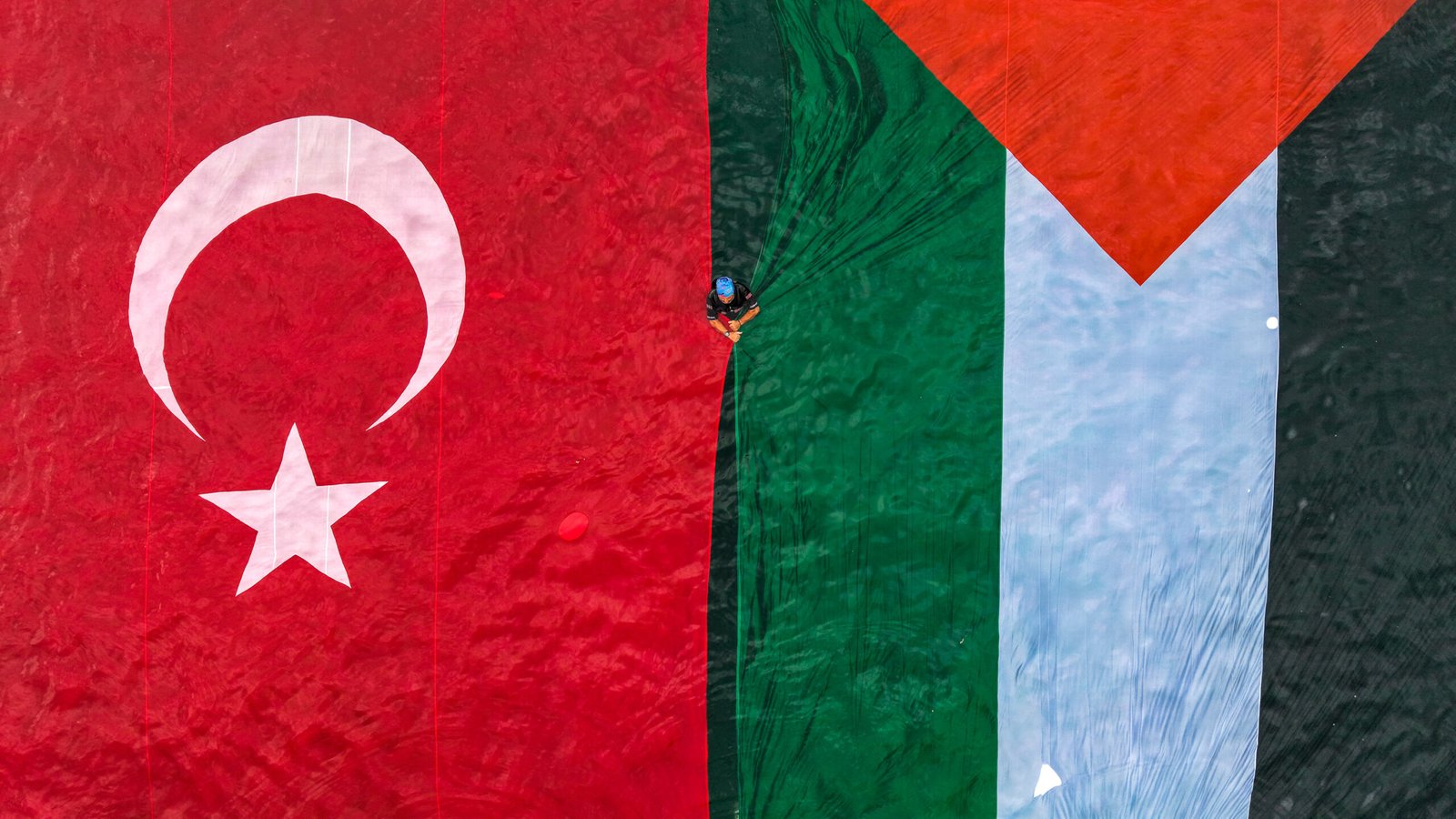 ANKARA, (DHA)- TÜRKİYE Foto Muhabirleri Derneği'nin (TFMD) bu yıl 41'incisini