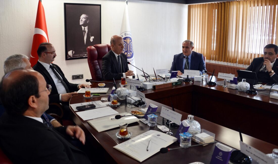 Salih TEKİN/ERZURUM, (DHA)- YÜKSEKÖĞRETİM Kurulu (YÖK) Başkanı Prof. Dr. Erol