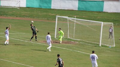 Aziz ÖNAL / BİNGÖL, (DHA)- TFF 3'üncü Lig 2'nci Grup'ta