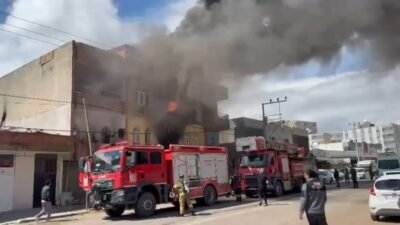 Salih KESKİN/KIZILTEPE (Mardin), (DHA)- MARDİN’in Kızıltepe ilçesinde 2 katlı binada