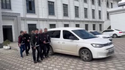 1 TUTUKLAMA DAHA KOCAELİ’nin İzmit ilçesinde 3 kişinin hayatını kaybettiği,