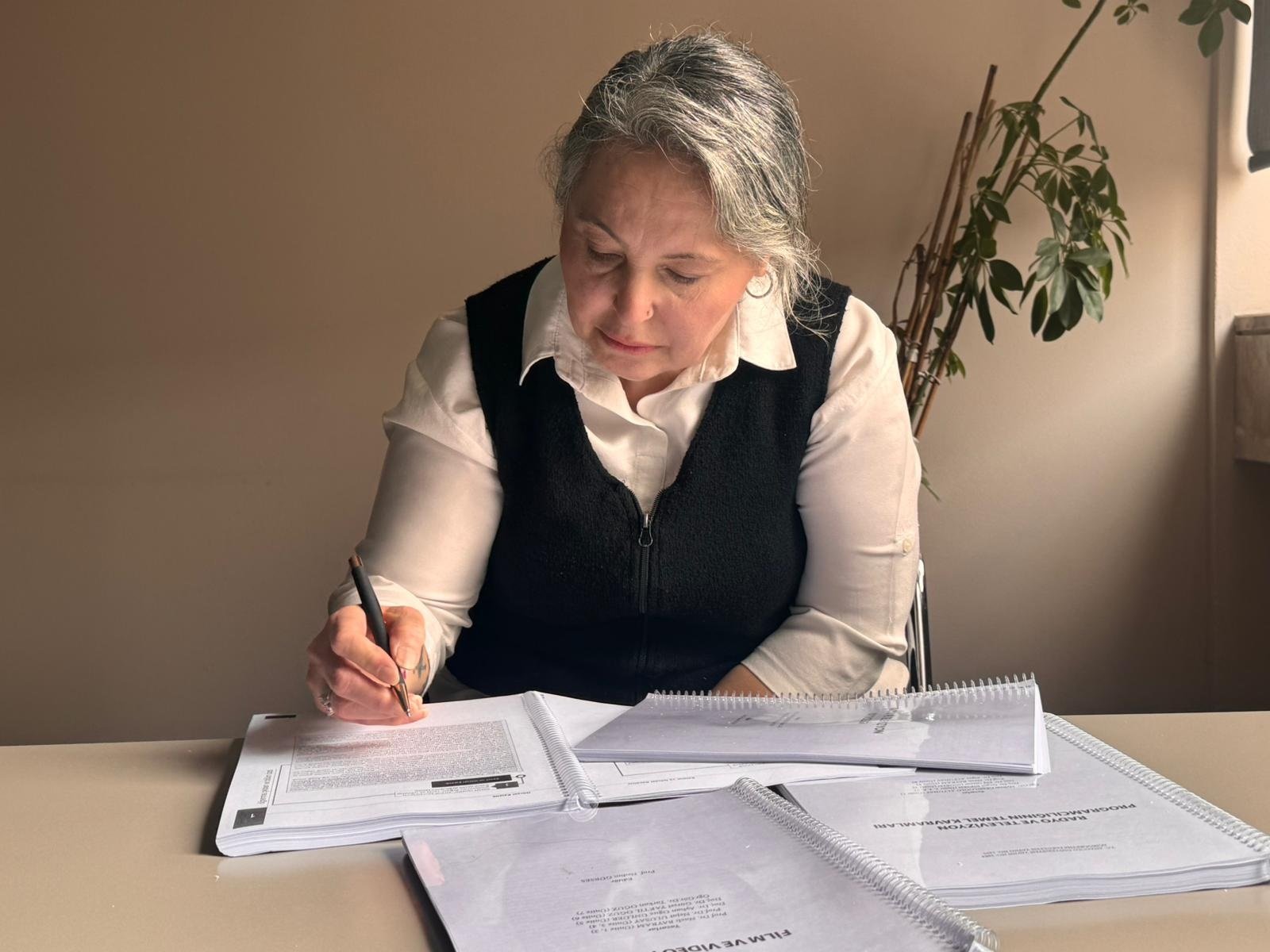 Nisa MİĞAL-Ali Oğulcan ARSLAN/ANKARA, (DHA)- ANKARA'da 18 yaşında üniversite sınavında