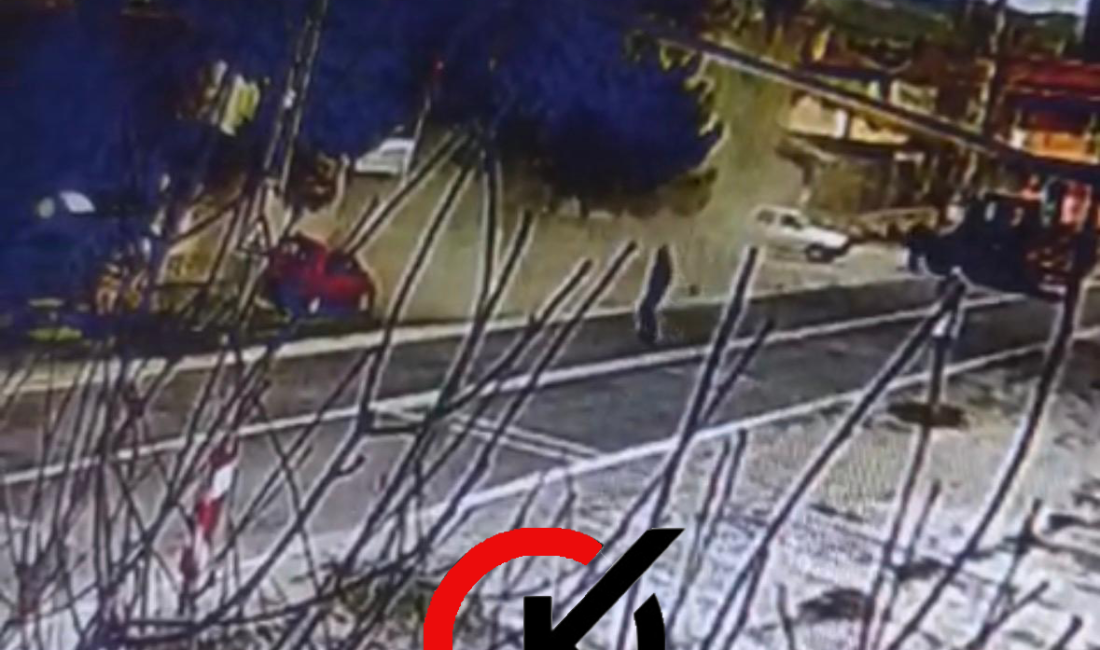 (RHA)- Kayseri’nin Develi ilçesinde otomobil ile traktörün çarpıştığı kazada 2