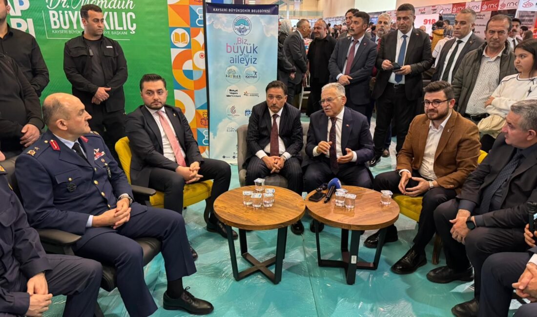 (RHA)- Kayseri Valisi Gökmen Çiçek, katıldığı kitap fuarında Kahramanmaraş’ta yaşanan