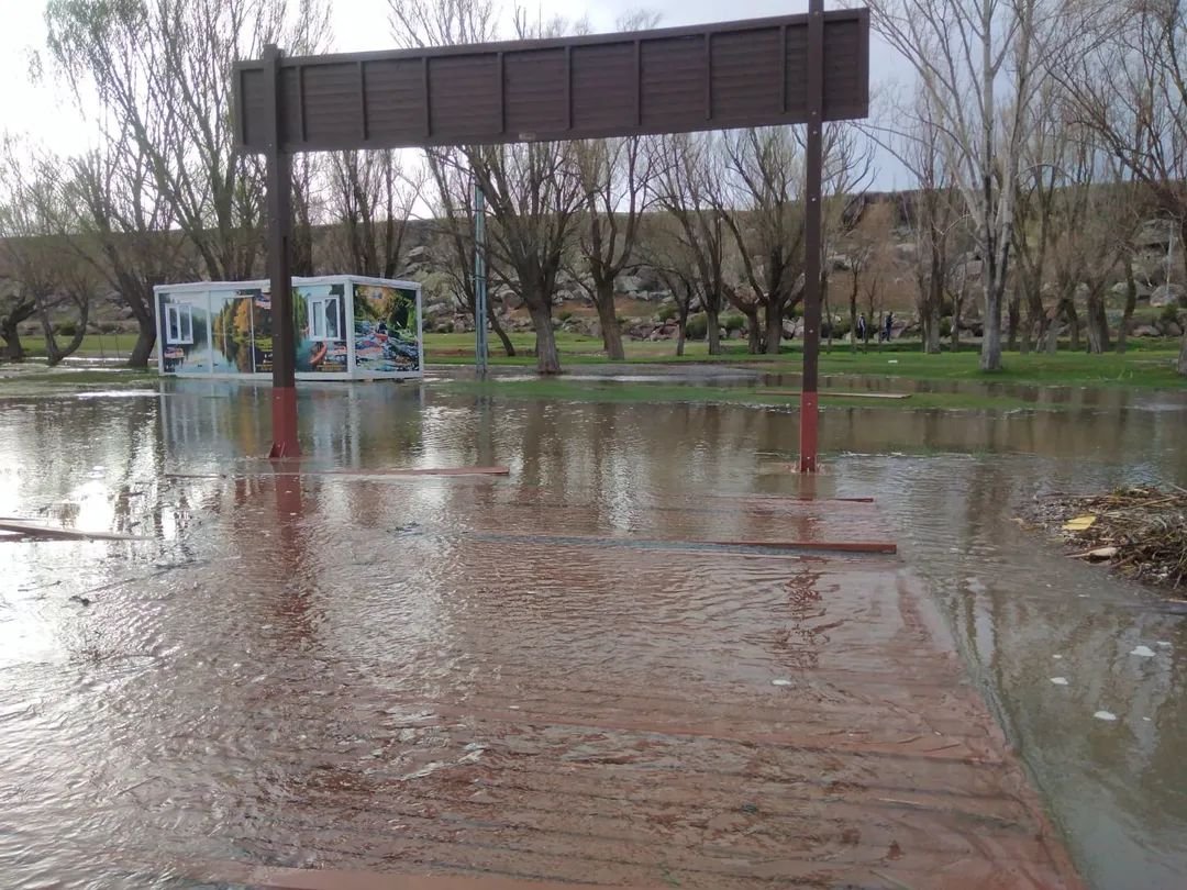 (RHA) – Kayseri’nin Tomarza ilçesinde etkili olan sağanak yağışların ardından