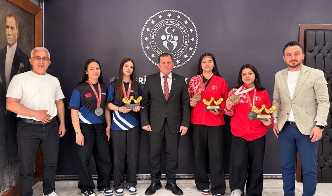 (RHA)- Yalova’da 6-11 Nisan tarihleri arasında düzenlenen Bilek Güreşi Türkiye