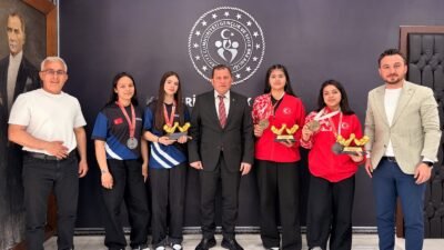 (RHA)- Yalova’da 6-11 Nisan tarihleri arasında düzenlenen Bilek Güreşi Türkiye