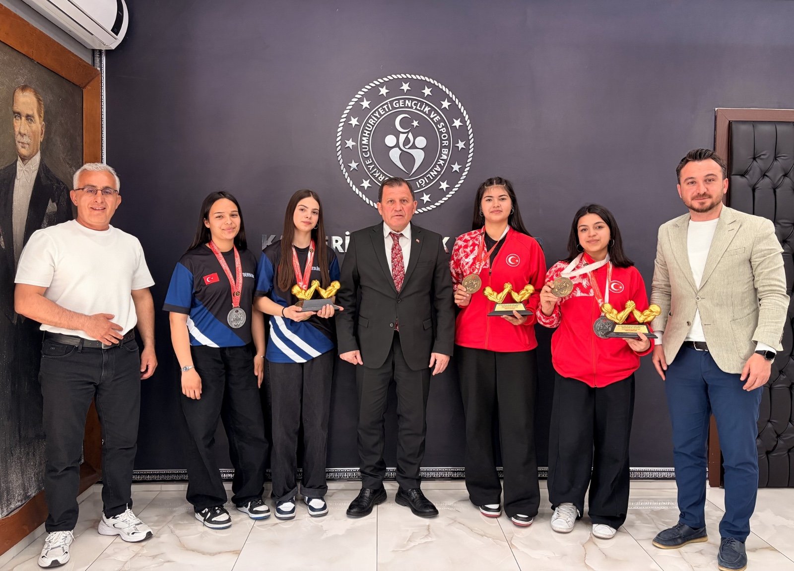 (RHA)- Yalova’da 6-11 Nisan tarihleri arasında düzenlenen Bilek Güreşi Türkiye