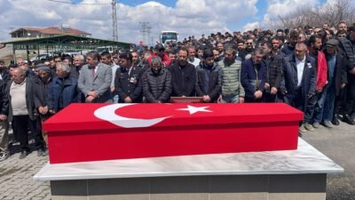 (RHA)- Kastamonu’da rahatsızlanmasının ardından kaldırıldığı hastanede hayatını kaybeden Jandarma Uzman
