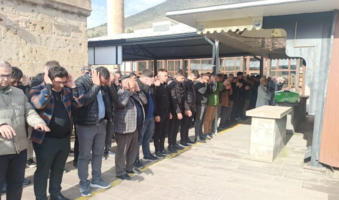 (RHA) – Kayseri’de, Erciyes Üniversitesi Tıp Fakültesi Hastanesi’nde görev yapan