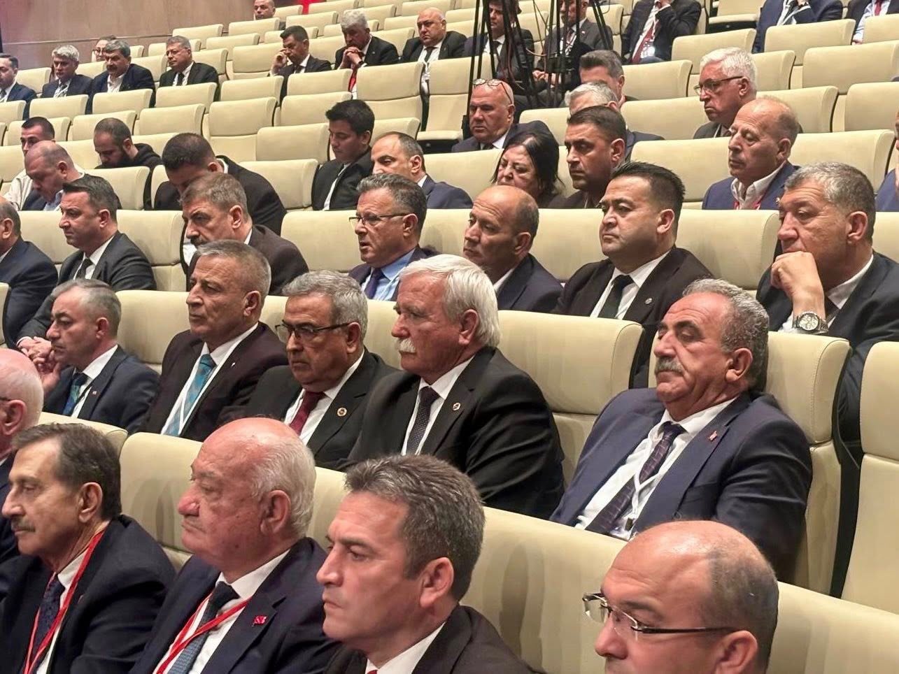 (RHA)- Kayseri’de 4 ilçenin CHP’li belediye başkanı, CHP Genel Başkanı