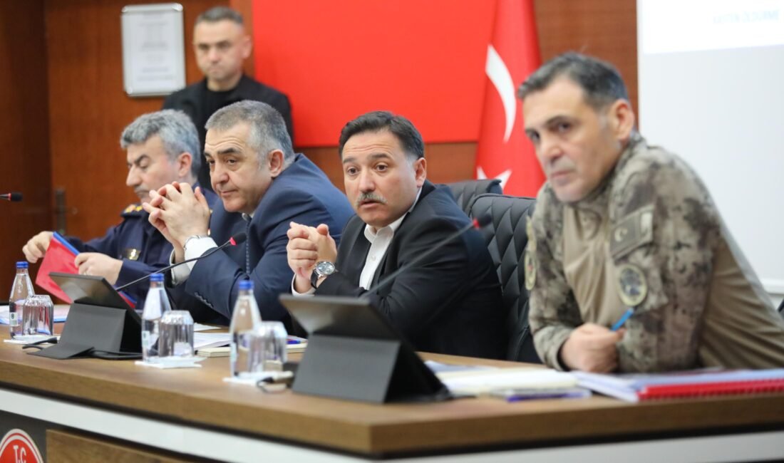 (RHA)- Kent Güvenlik Danışma Kurulu toplantısı, Vali Gökmen Çiçek başkanlığında