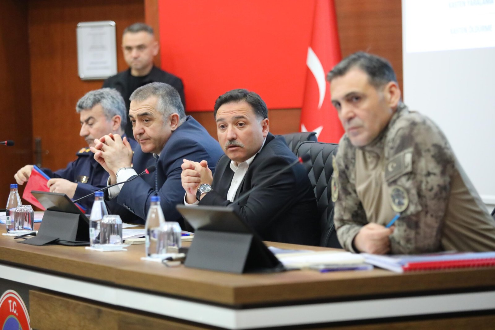(RHA)- Kent Güvenlik Danışma Kurulu toplantısı, Vali Gökmen Çiçek başkanlığında