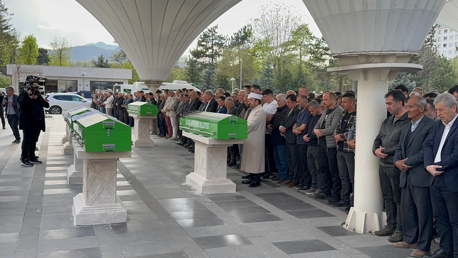 (RHA)- Kayseri Gazeteciler Cemiyeti (KGC) Başkanı Metin Kösedağ ve KGC