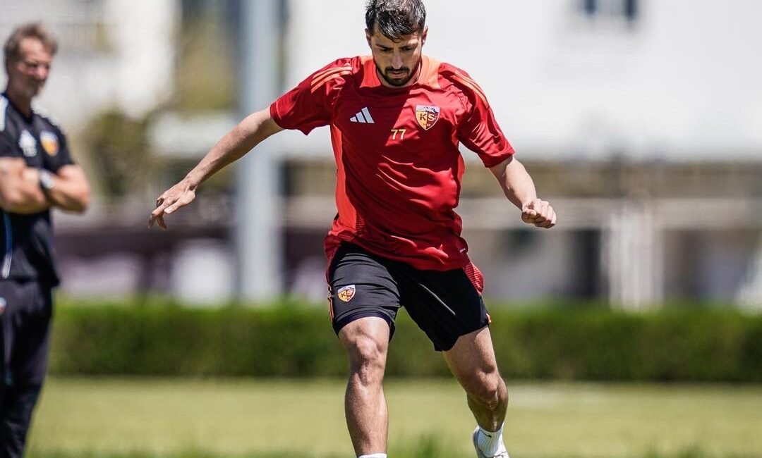 Kayserispor’da Eyüpspor maçı hazırlıkları devam ediyor (RHA)- Süper Lig ekibi Kayserispor, evinde karşılaşacağı Eyüpspor maçı hazırlıklarına