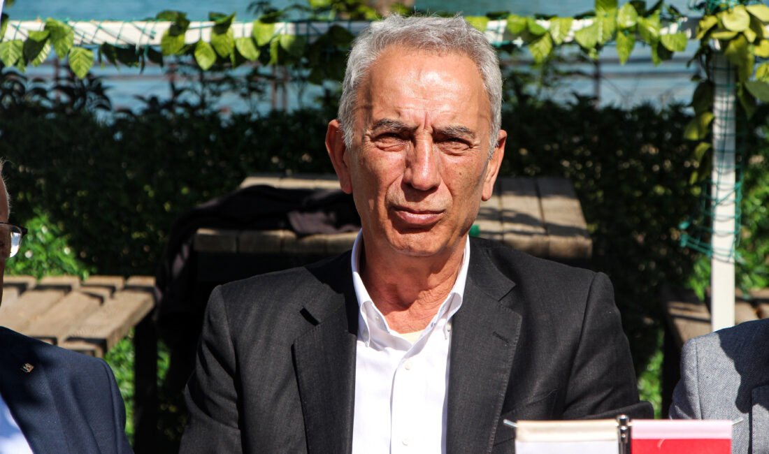 Adnan Polat: Galatasaray’ın şampiyonluğu kesin kazanacağını düşünüyorum Yusuf YILDIZ - Eser PAZARBAŞI/ADANA, (DHA)- ESKİ Galatasaray Başkanı Adnan