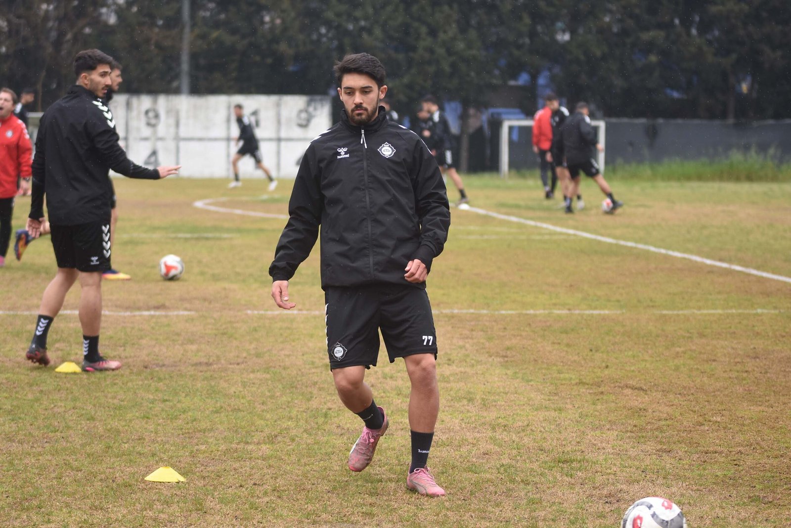 Mustafa KÖPRÜLÜ / İZMİR, (DHA)- 3'üncü Lig 4'üncü Grup'ta normal