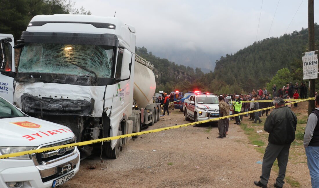 KAZADA YAŞAMINI YİTİRENLERİN KİMLİKLERİ BELİRLENDİ Antalya'da tarım işçilerini taşıyan Adil