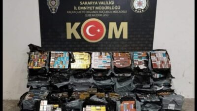 Serhat YILMAZ/HENDEK(Sakarya), (DHA) SAKARYA’da polis ekiplerince TEM Otoyolu'nda durdurulan araçta