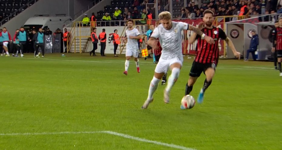 Yusuf ÇINAR / ÇORUM, (DHA) STAT: Çorum Şehir HAKEMLER: Direnç