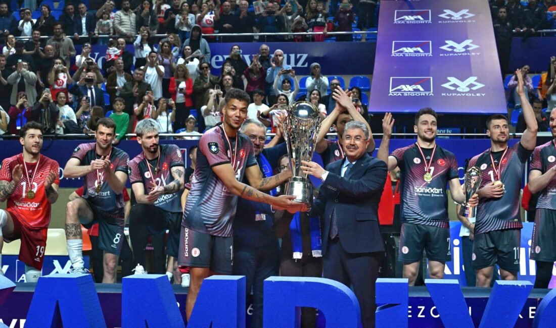 AXA Sigorta Kupa Voley’de şampiyon Ziraat Bankkart Ziraat Bankkart - Galatasaray HDI Sigorta: 3-0 Batuhan KILIÇ /