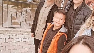 Ahmet KORKMAZER/NEVŞEHİR, (DHA)- NEVŞEHİR’de sağanak nedeniyle kayganlaşan yolda 3 aracın