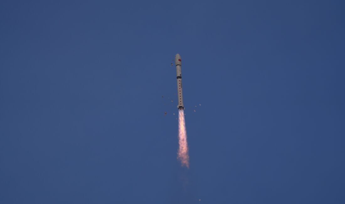 BAE: İran’ın bugün fırlattığı 23 balistik füze ve 56 İHA engellendi BAE, (DHA) - BİRLEŞİK Arap Emirlikleri Savunma Bakanlığı, bugün İran