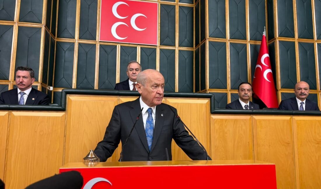 Bahçeli: Terörsüz Türkiye sürecinde oyalanmaya ve oyalamaya gerek yoktur Kübra SONKAYA/ANKARA, (DHA)- MHP Genel Başkanı Devlet Bahçeli, 'Terörsüz Türkiye'