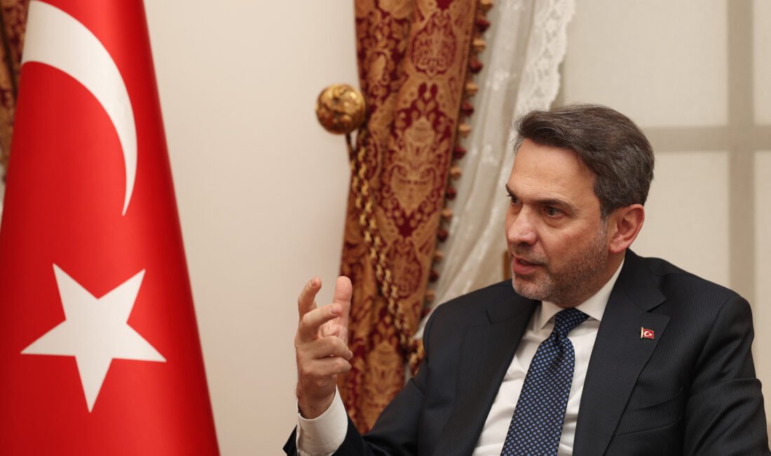 İSTANBUL, (DHA) - ENERJİ ve Tabii Kaynaklar Bakanı Alparslan Bayraktar,
