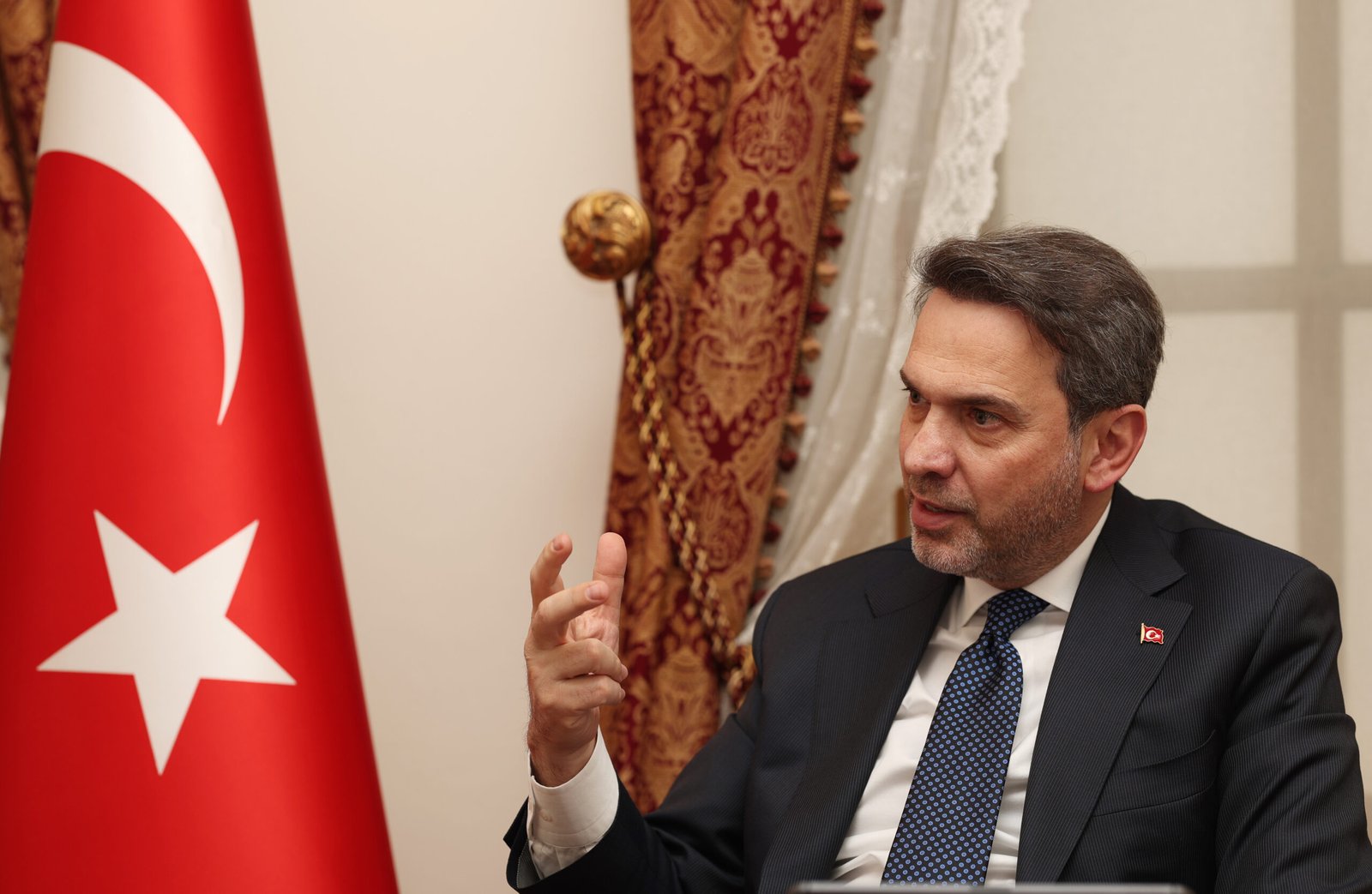 İSTANBUL, (DHA) - ENERJİ ve Tabii Kaynaklar Bakanı Alparslan Bayraktar,