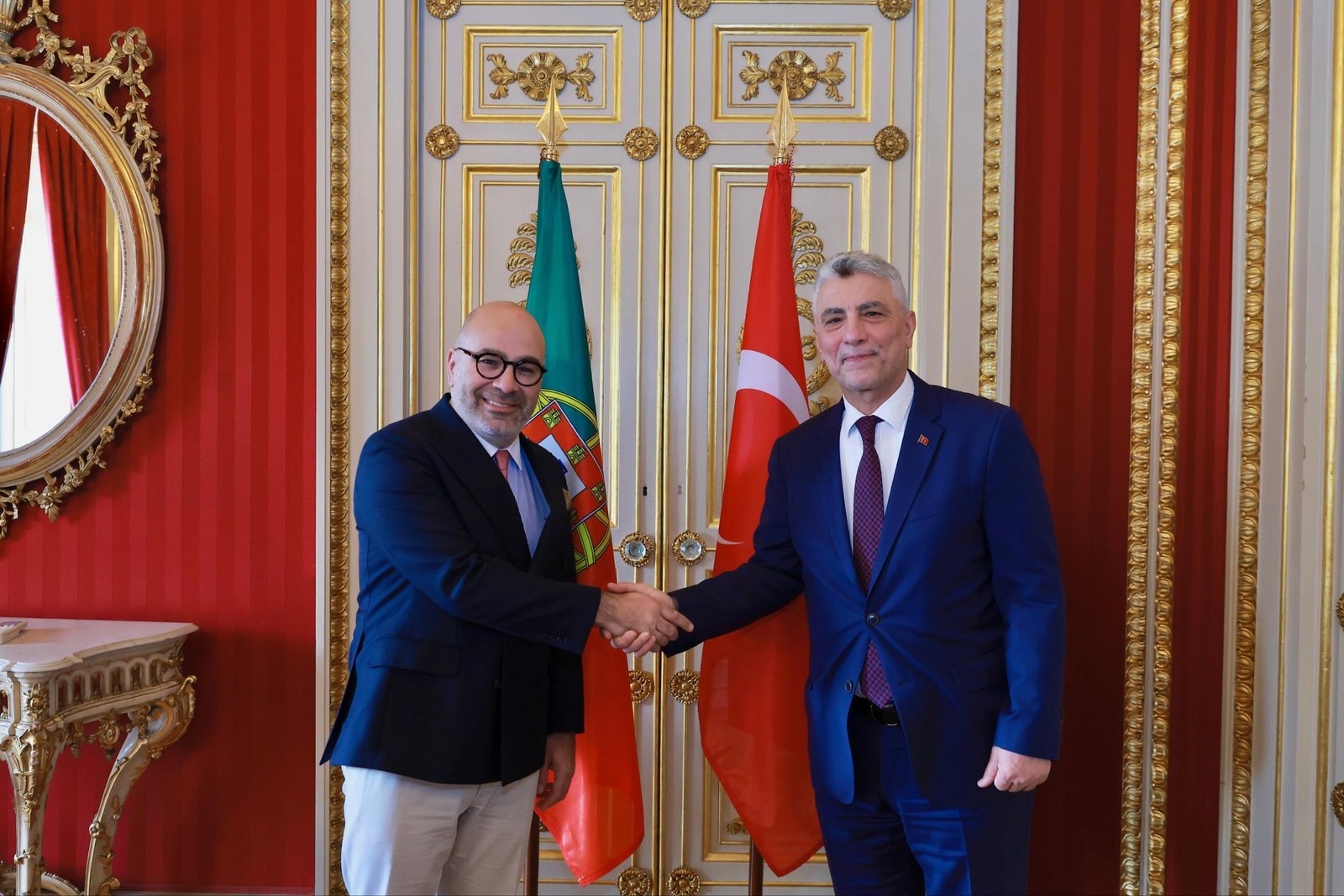 PORTEKİZ, (DHA) - TİCARET Bakanı Ömer Bolat, Lizbon’da Portekiz Altyapı